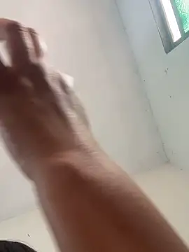 queroleitenabuceta online show from April 27, 7:33 pm