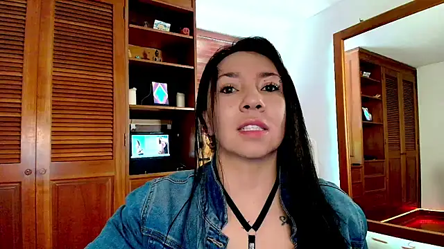 Taliapeach online show from May 4, 2:10 pm