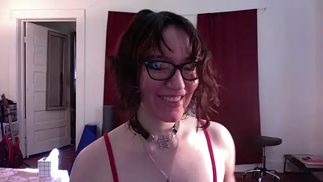 AnnywnBelle online show from May 14, 10:04 pm