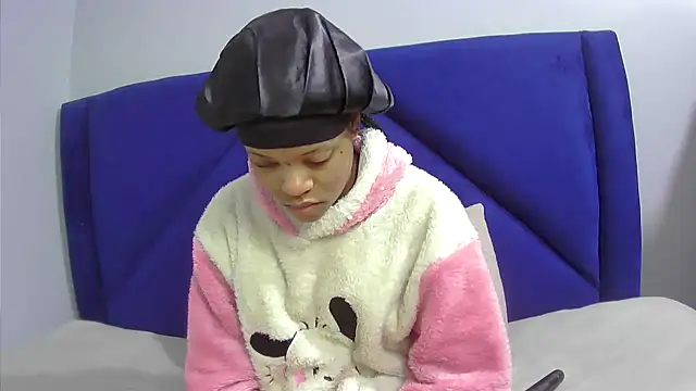 TheSexyBibi online show from June 21, 9:35 am