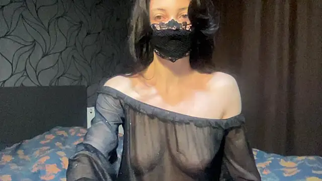LillyRoux  online show from May 2, 5:55 am