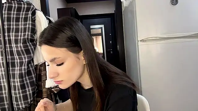 FlorSmalling online show from April 29, 7:22 am