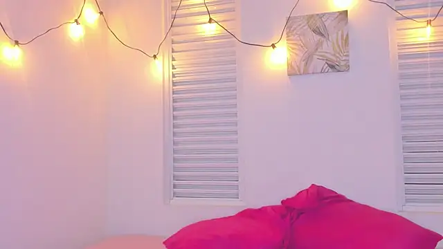 VictoriaaLopez online show from July 7, 1:03 pm
