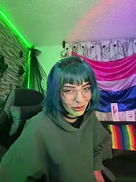 BlueElyxra online show from June 15, 3:40 am