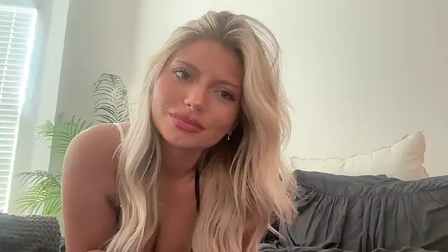 Summerclarke online show from July 16, 11:20 pm