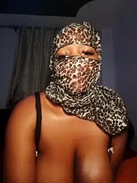 Thickiana Boo online show from May 5, 12:19 pm