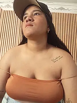 NATY BUSTOS online show from May 16, 7:57 pm