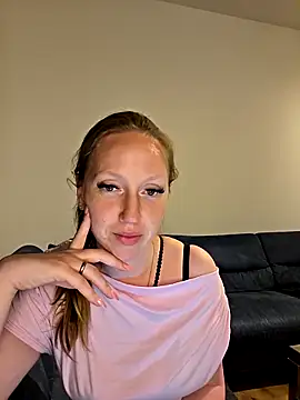SweetGermanAlina online show from May 2, 9:40 pm