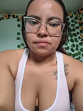 marulanda1822 online show from July 1, 7:13 pm