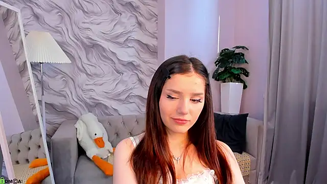 Lonny Peach online show from May 30, 3:26 am