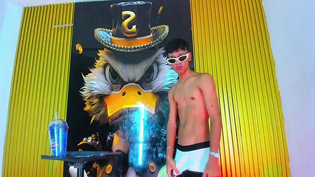 Guys Latino Hot online show from May 4, 10:57 pm
