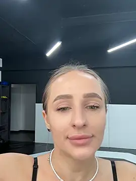 leonmessi3 online show from June 16, 6:25 am