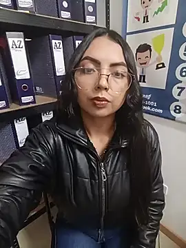 JENNIFER  03 online show from June 18, 3:17 pm