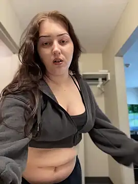 hazelbabykitty online show from May 4, 9:29 pm