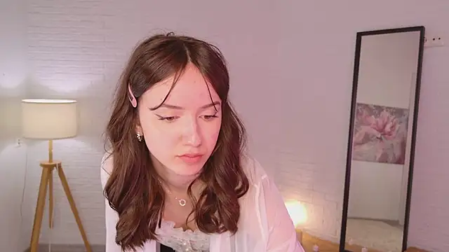 Kira  candy online show from May 19, 1:51 pm