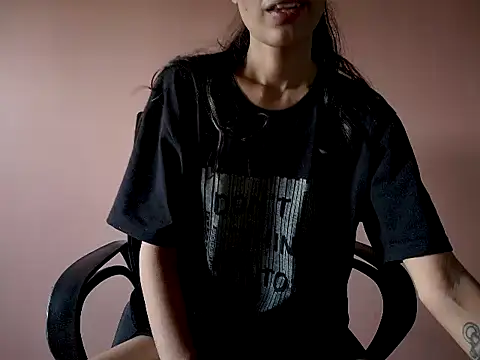 Sexyrossy7 online show from June 16, 8:15 am