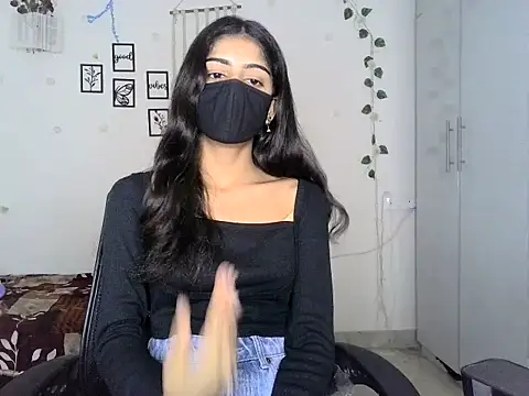 SASSY  BABY  online show from June 22, 5:26 am