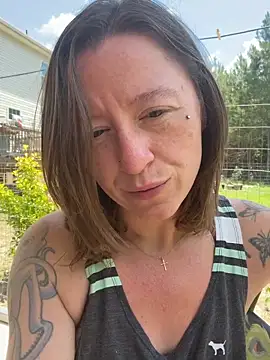 MoonlightOutlaws online show from June 11, 4:04 pm