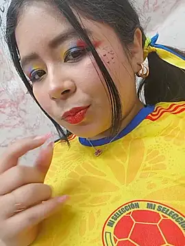 AriaMoonnn online show from June 18, 5:20 am