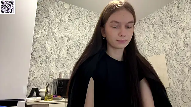 HinaDesire online show from May 10, 8:22 pm