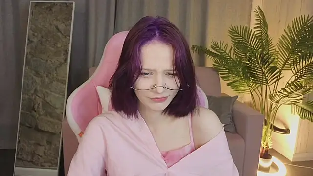 AliceJohansone online show from May 28, 1:36 am