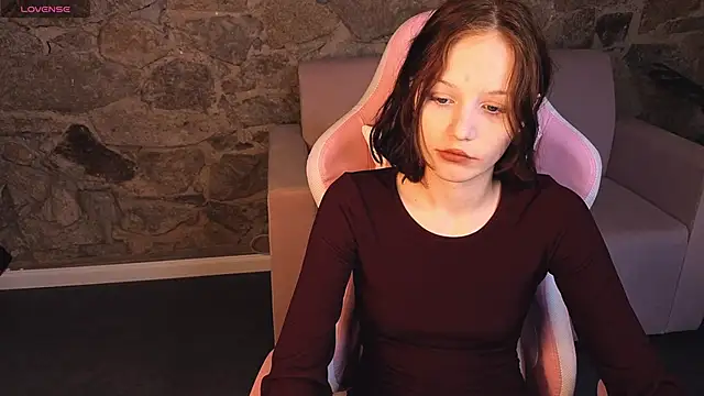AliceJohansone online show from May 23, 1:59 am