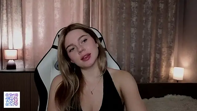 DonaDebore online show from May 31, 5:57 am