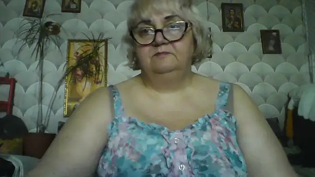 MarinaFarina53 online show from May 21, 5:49 am