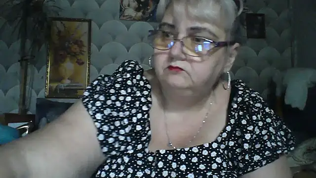 MarinaFarina53 online show from July 6, 4:51 am