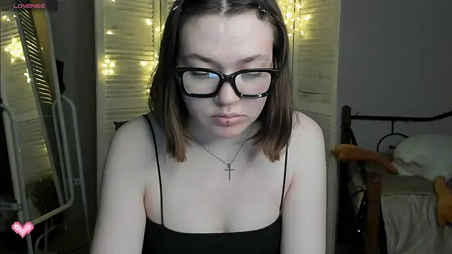 RinaSXY online show from June 5, 5:08 pm