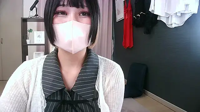 miachan  online show from June 19, 8:29 am