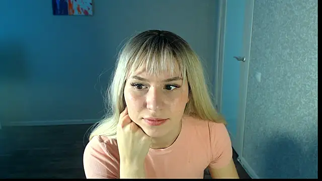 polly holyy online show from May 26, 6:13 am
