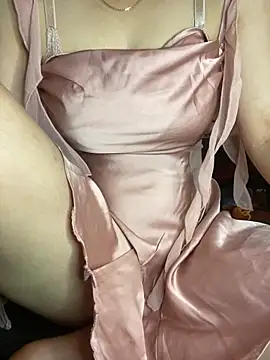 Sukii01 online show from May 10, 3:52 am
