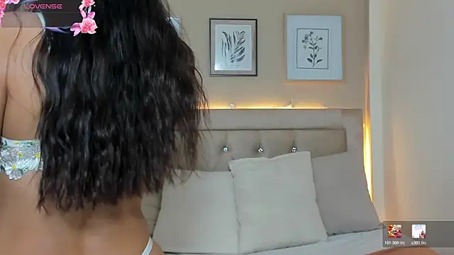 EmilyWinter  online show from June 30, 11:53 am