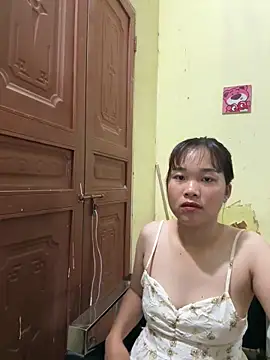 Lili 019 online show from May 20, 9:50 am