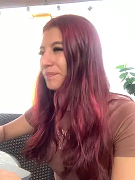 EveRave Pink online show from June 3, 2:33 pm