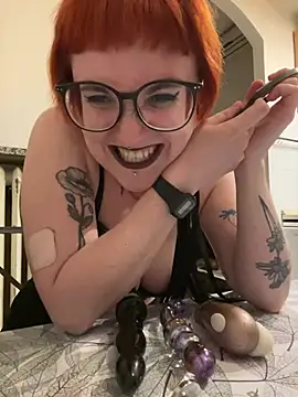 Myssevelyn online show from July 12, 9:37 pm