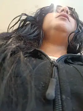 ariana foxx  online show from May 22, 3:32 pm
