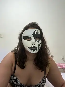 cherrybr01 online show from May 26, 7:18 am