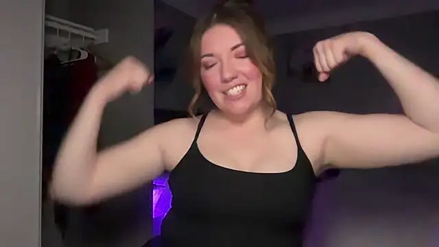 libbylaguna online show from May 18, 2:43 am