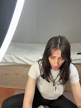 Meow Mia online show from May 21, 9:40 am