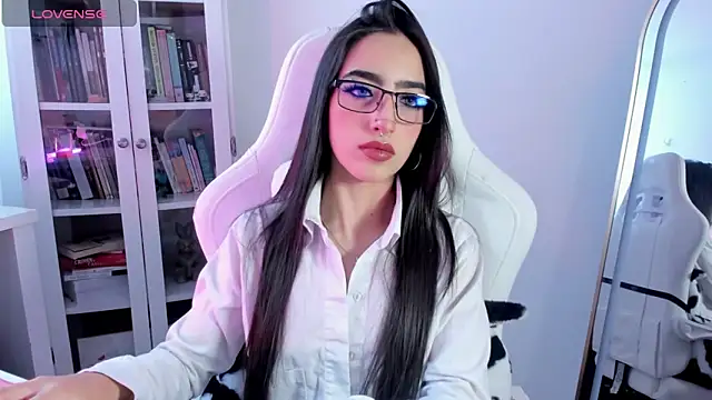 AgathaBlair online show from June 12, 12:57 pm