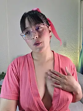 soofiathooner online show from May 23, 3:49 am
