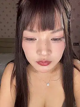 Yiyi-a- online show from May 25, 7:13 pm
