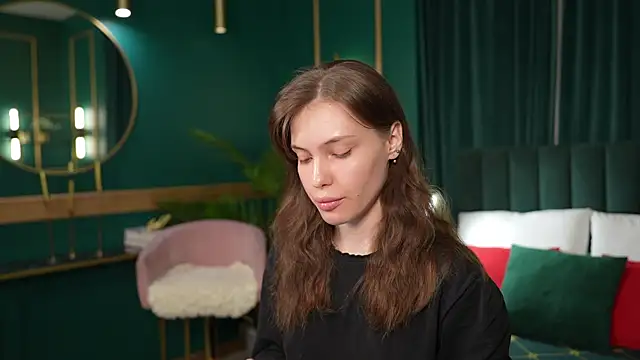Mili Joy online show from July 4, 6:37 pm