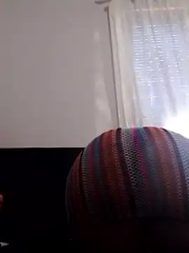 naughtynerdxx online show from May 20, 6:54 am