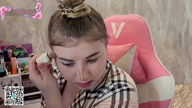 softiekitty online show from July 3, 2:12 pm
