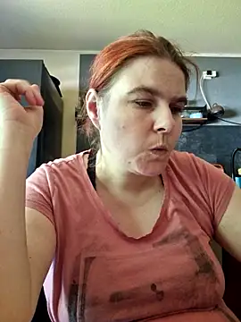ReadHeardWifee online show from May 26, 8:35 am