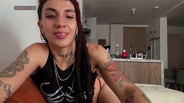 niah 11 online show from June 5, 10:05 pm