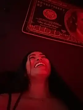 areviklusine1 online show from June 12, 11:24 pm